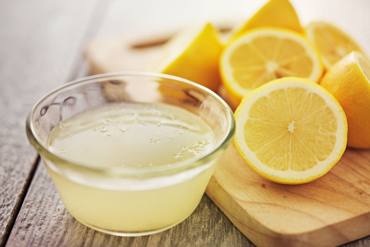 ¿Qué ocurre en tu organismo si tomas jugo de limón a diario?