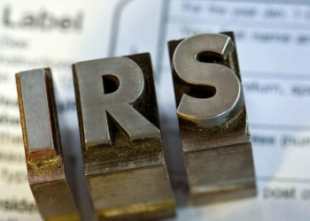 IRS sign for the IRS and tax refund scams