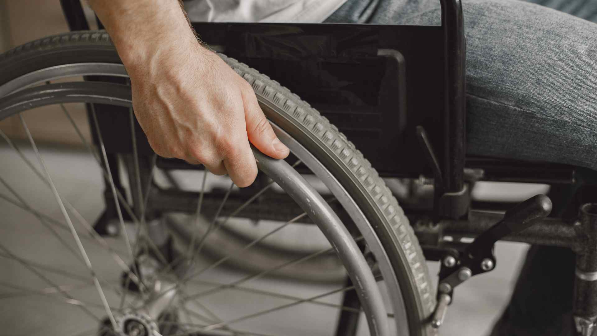Person with a disability on a wheelchair to talk about disability beneficiaries on SSDI or SSI will get more money from Social Security