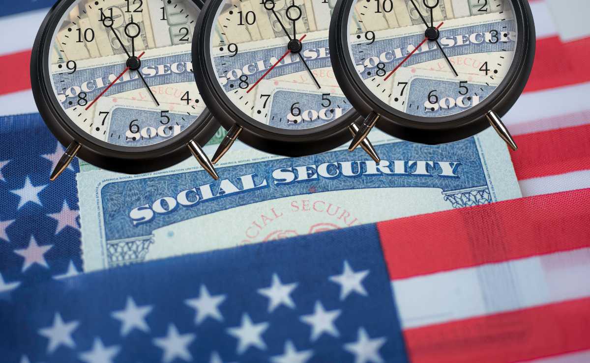 SSA cards and clocks withUSA flags since Social Security is taking to long to make decisions regarding SSDI