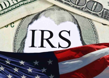 The IRS recommends using its tools to track your 2023 tax refund in the USA in 2024