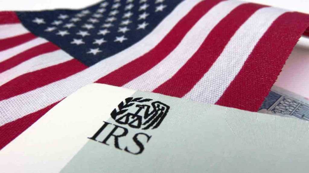 The IRS keeps sending information to taxpayers so that they can protect their bank accounts and personal information in the USA