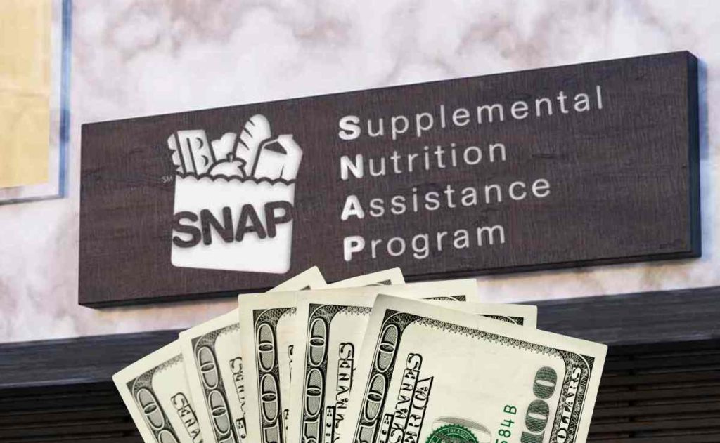 Families of four could receive up to $1,759 from SNAP in the USA and the new payment dates are coming soon
