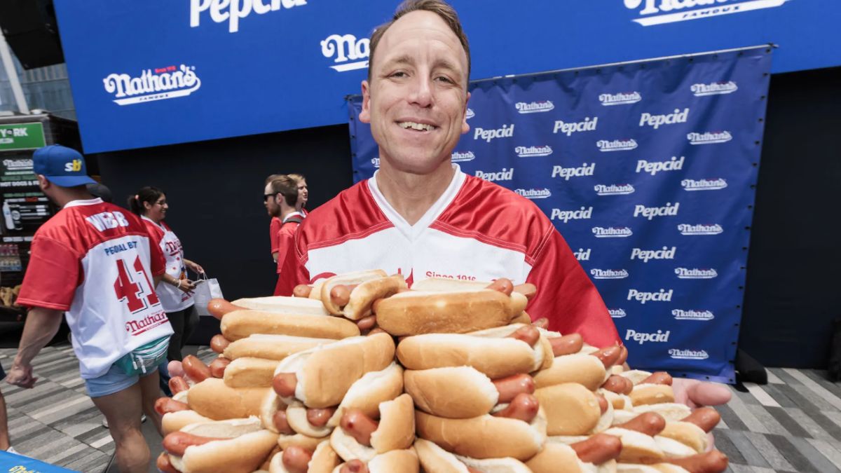 Joey Chestnut Guiness World of Records