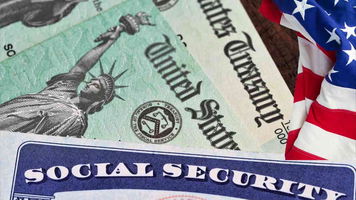 $2,710 Social Security direct deposit for eligible retirees in just 6 days