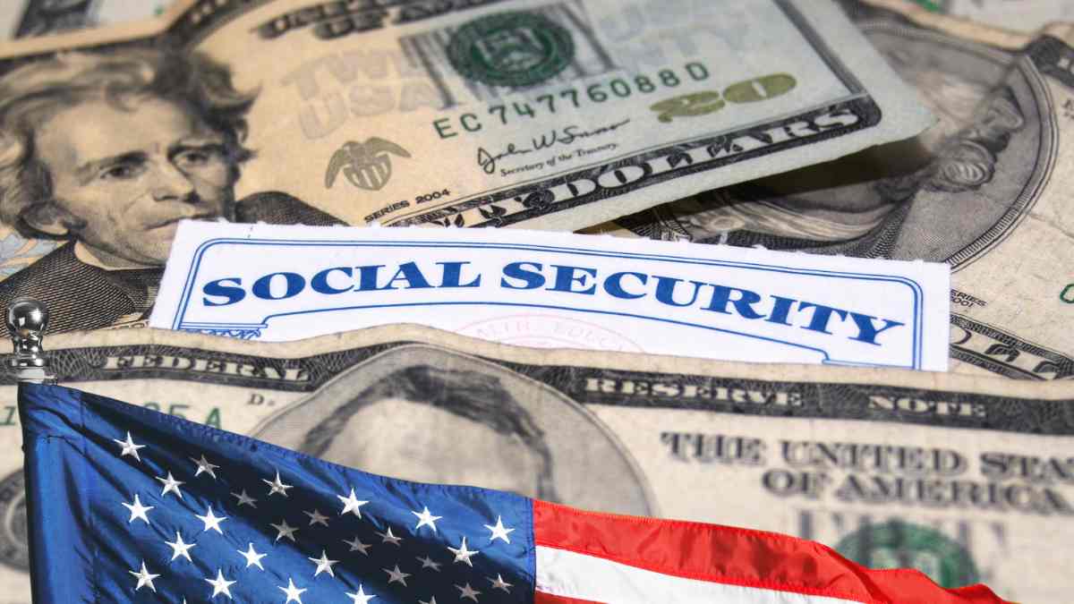 $1,921 payments on 3 different payment dates, check when Social Security will issue direct deposits