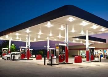 Batalla en los precios de la gasolina