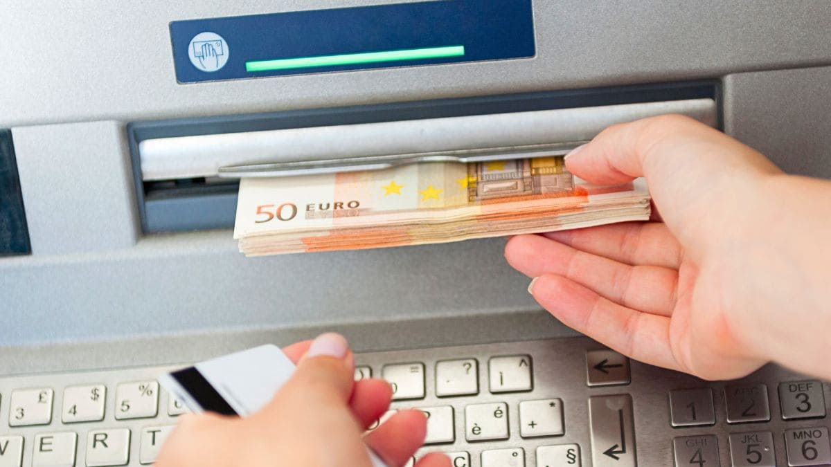 El Banco de España alerta sobre los cajeros automáticos