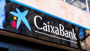 9 grandes descuentos que tienes por ser cliente de Caixabank que no sabías