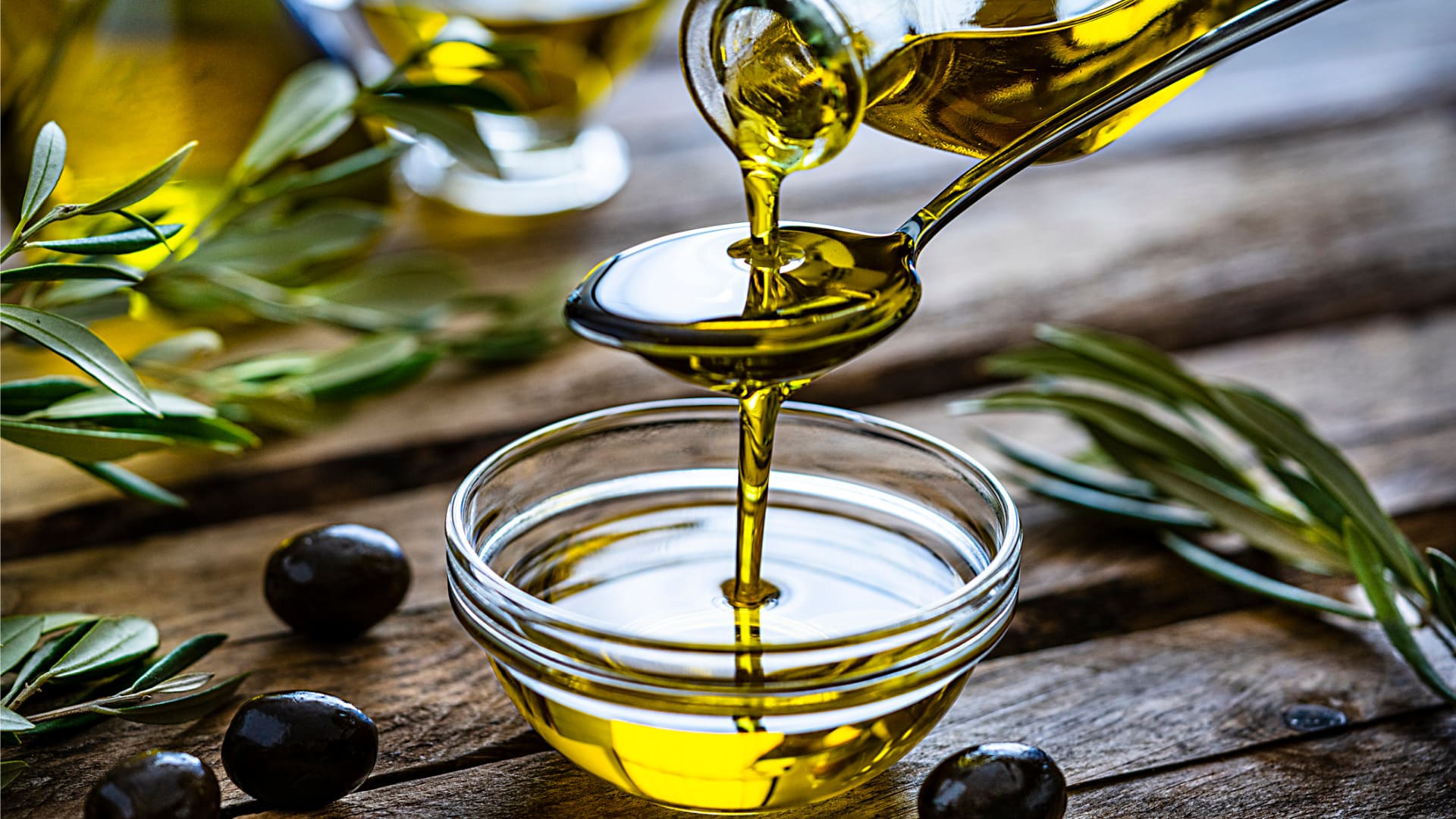 El aceite de oliva marca el precio más bajo en meses