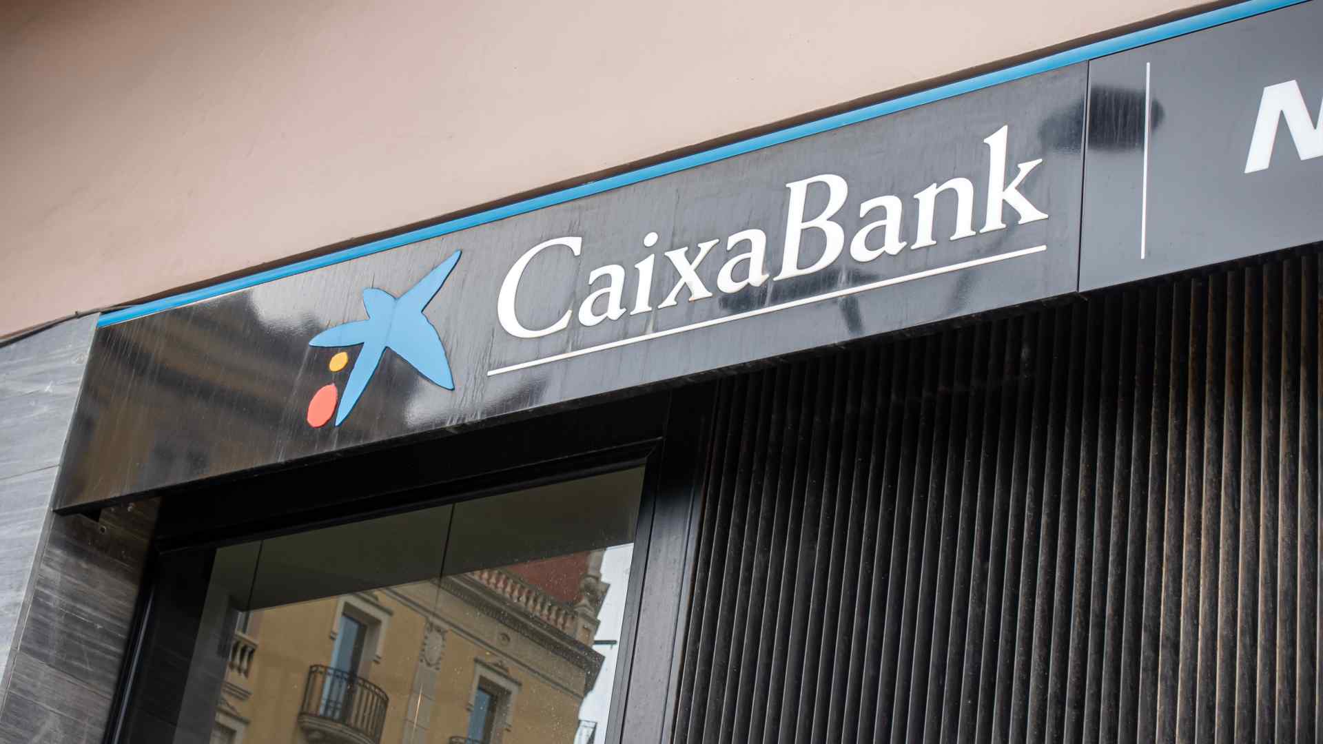 Comisiones cuentas Caixabank  Aviso importante de Caixabank a sus