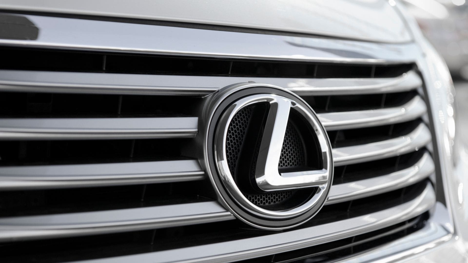 Lexus, el coche más fiable según la OCU