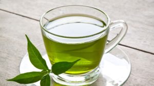 Los principales motivos de beber té verde en ayunas