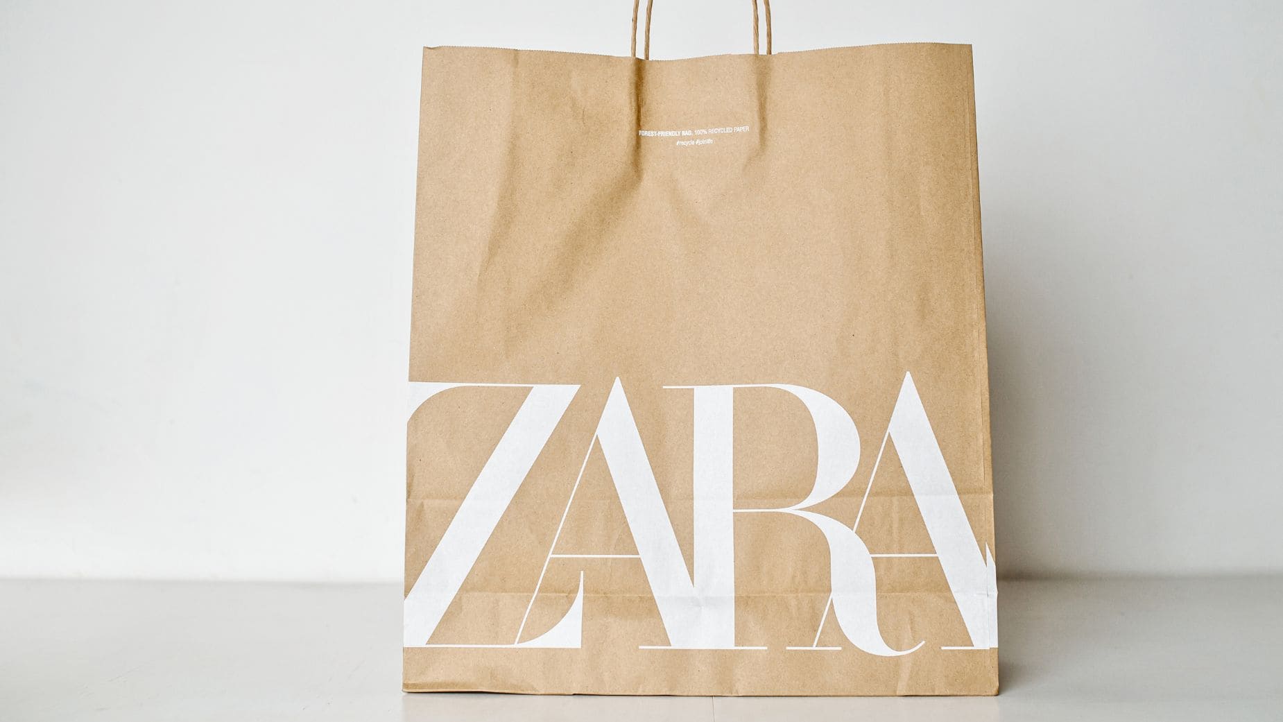 Zara devoluciones con pago adicional en compras online