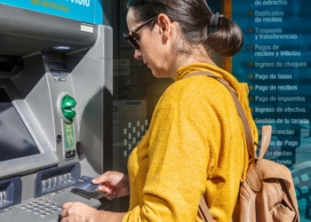 Cuidado con la técnica de fraude en el cajero automático