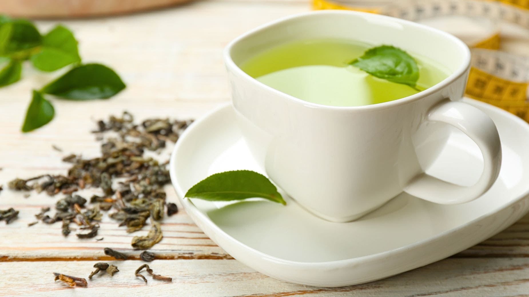 Esta es la mejor forma de preparar té verde en casa