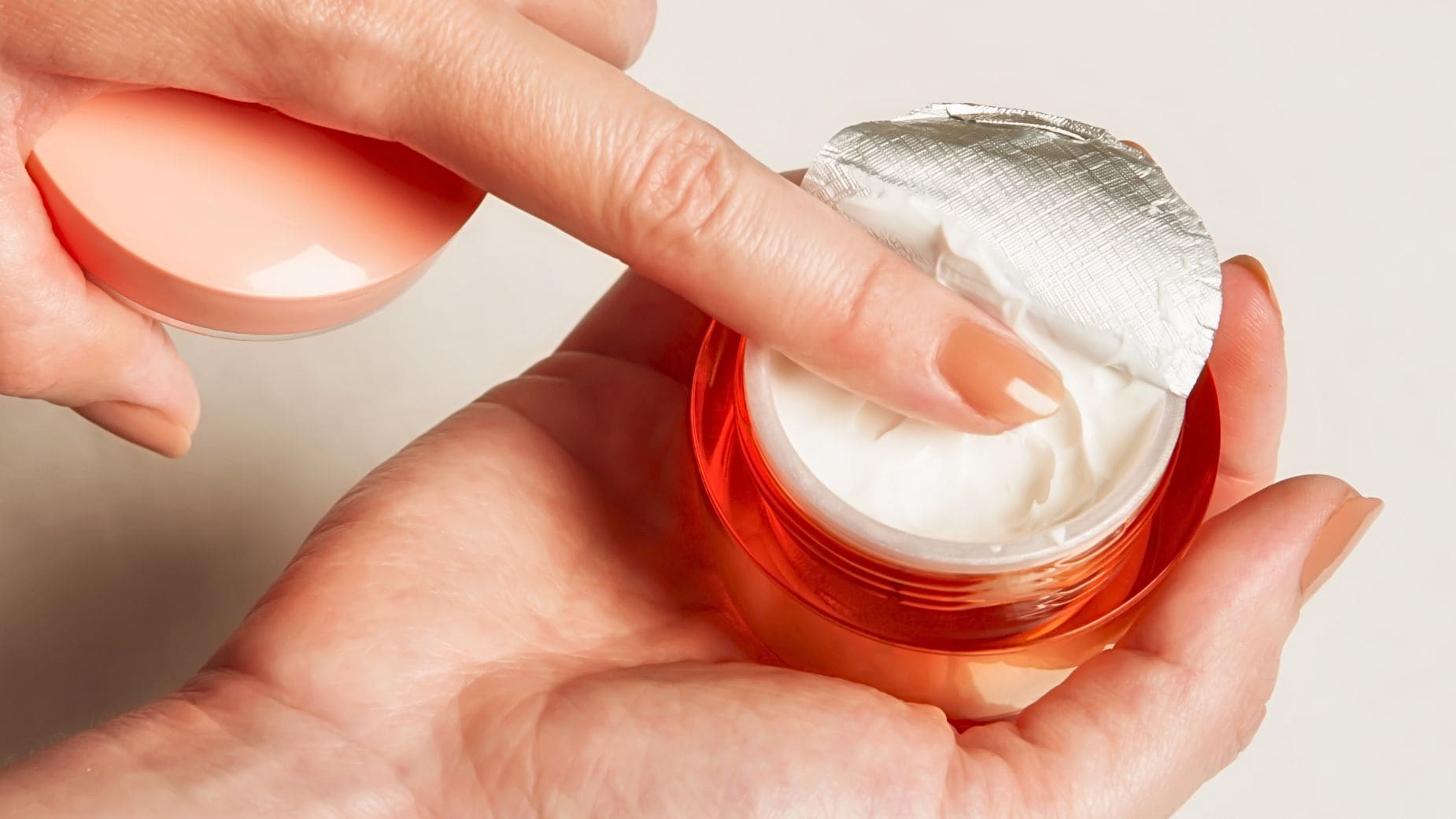 Sanidad retira crema hidratante ingrediente perjudicial