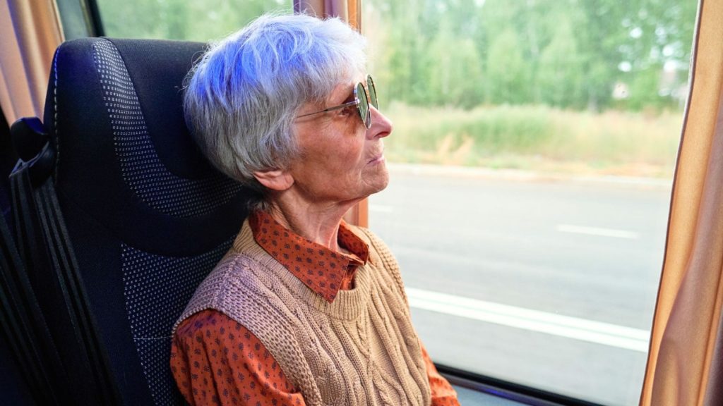 Denuncias conductor autobús IMSERSO edad jubilación