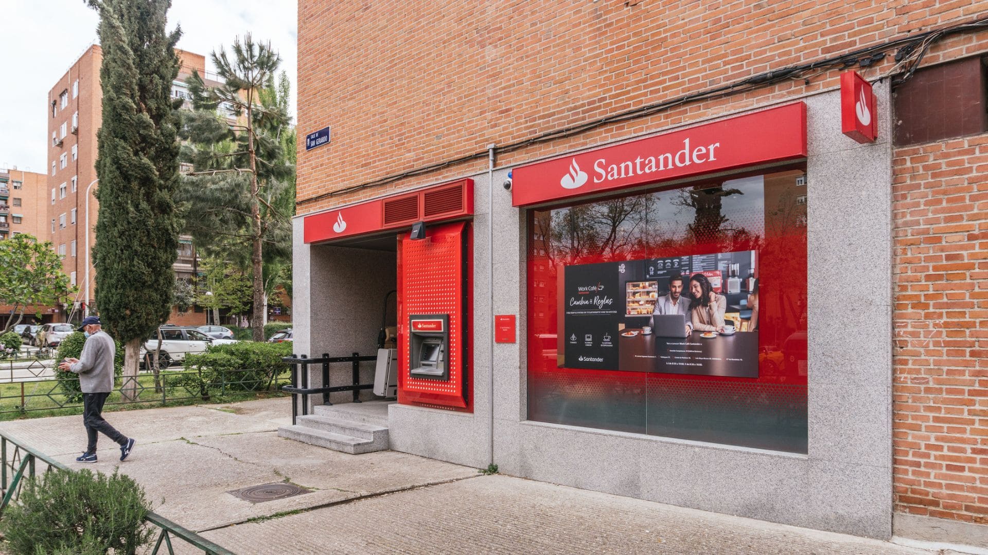 El Banco Santander cambia la manera de sacar dinero.