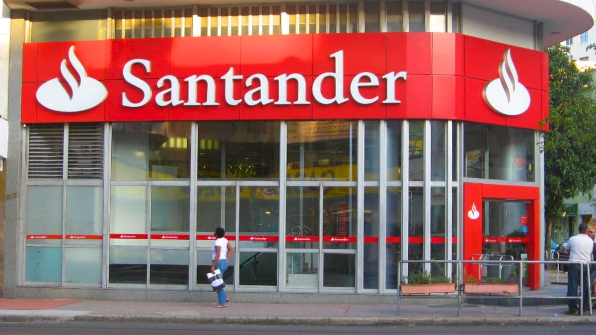 Banco Santander premia a sus clientes con hasta 500 euros por cumplir con un requisito