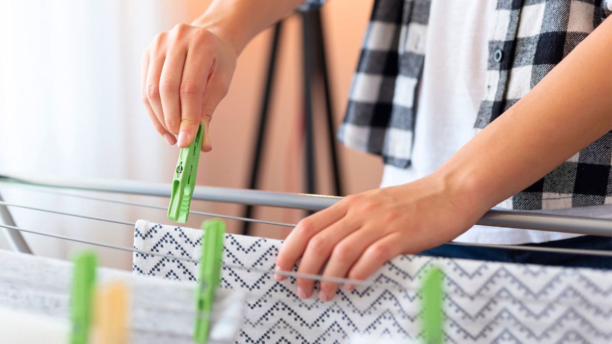 Método japonés tender ropa en casa sin humedad